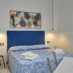 addu-donnanna-ai-quartieri-spagnoli.hotels-amalfi.com/