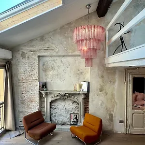 Appartement Charming And Design Attic Loft In Coolest Area Navigli Ticinese, Milan